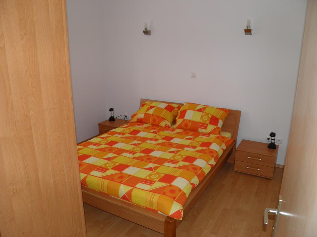 Apartmani Galeb Biograd Na Moru Ngoại thất bức ảnh