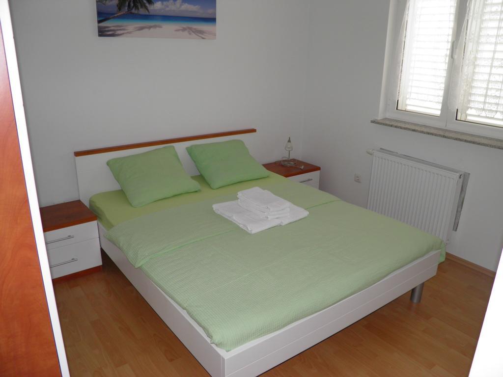 Apartmani Galeb Biograd Na Moru Ngoại thất bức ảnh