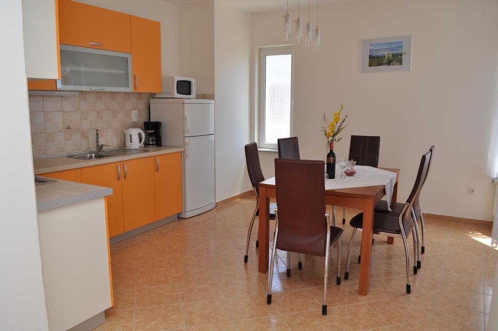 Apartmani Galeb Biograd Na Moru Ngoại thất bức ảnh