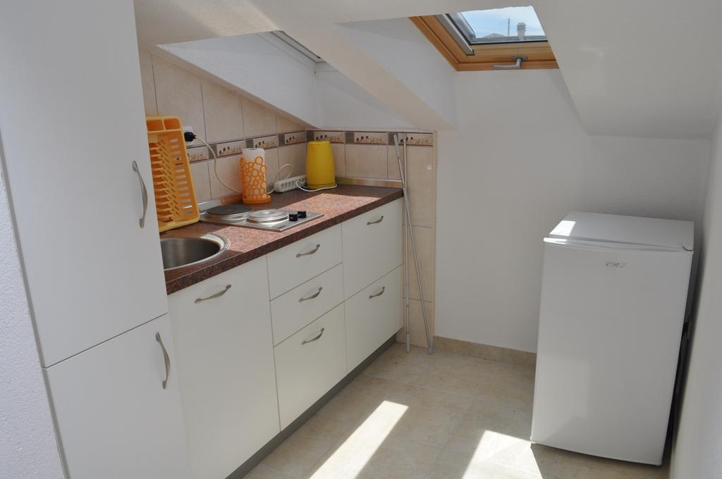 Apartmani Galeb Biograd Na Moru Ngoại thất bức ảnh